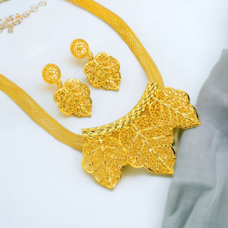 Bijoux luxueux style feuille